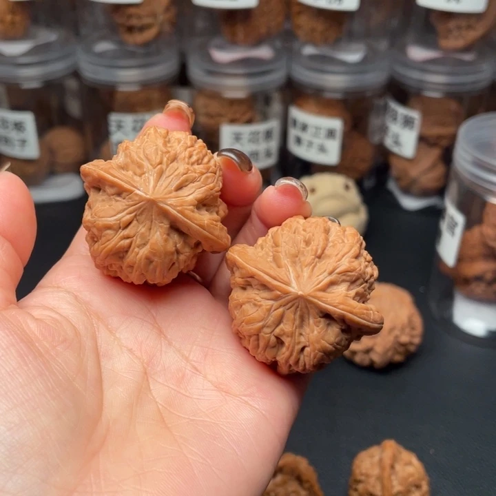 文玩核桃吊坠平谷凹底4 0