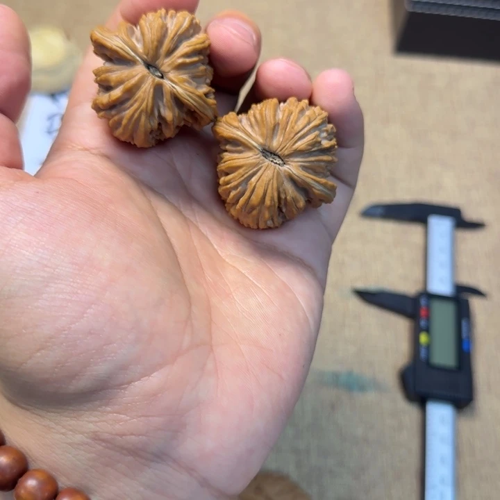 把件文玩核桃四座楼
