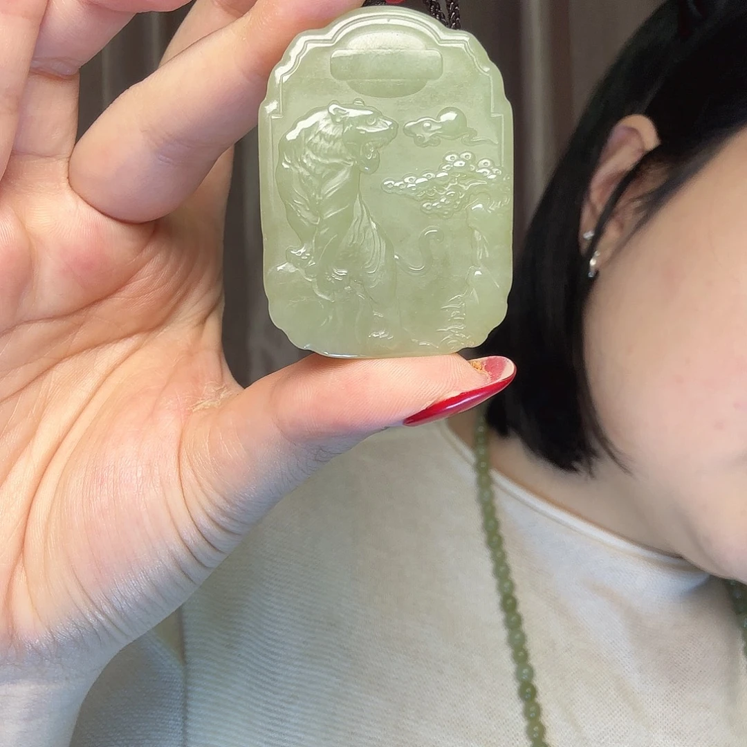 和田玉（糖玉）未镶嵌颈饰