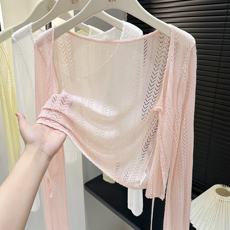2025新款粉色系带设计长袖开衫吊带裙外搭针织罩衫圆领镂空外套女
