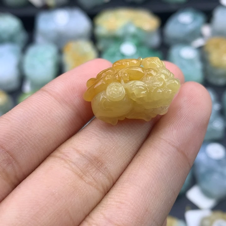 翡翠未镶嵌颈饰天然缅甸翡翠