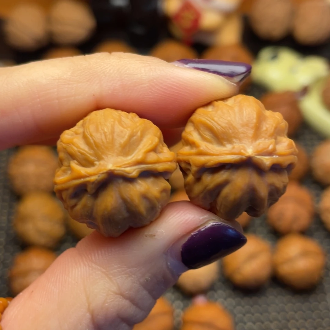 文玩核桃吊坠23尺全品小八棱0008