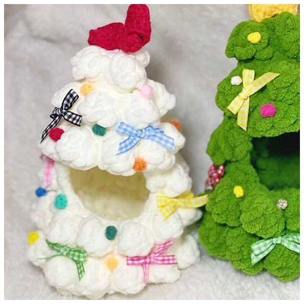 毛线钩针玩偶娃娃ins风衣服圣诞树款手工编织diy材料包送闺蜜礼物