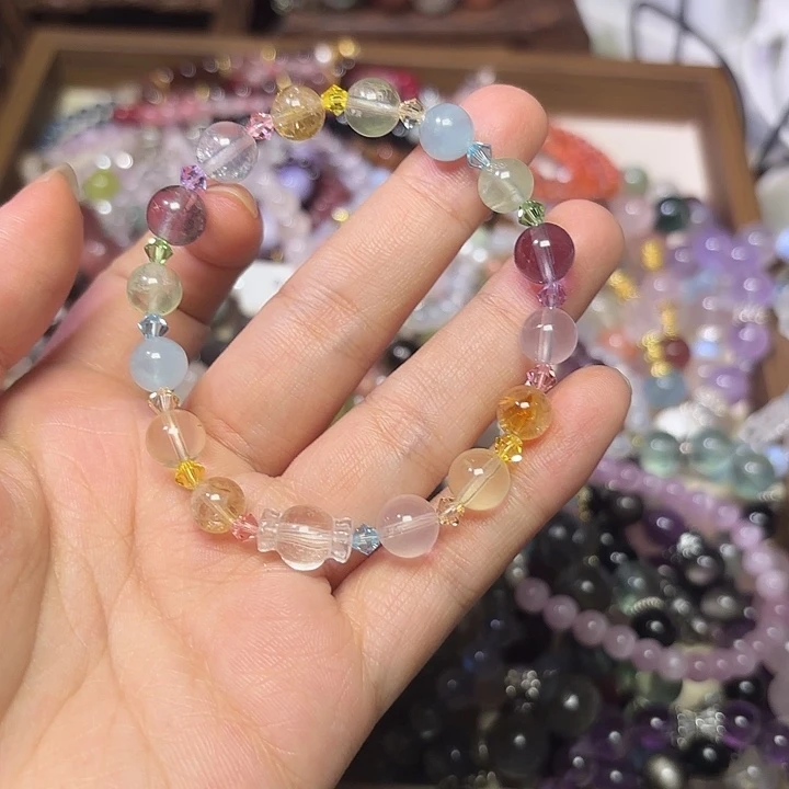 未镶嵌水晶手链金薇薇