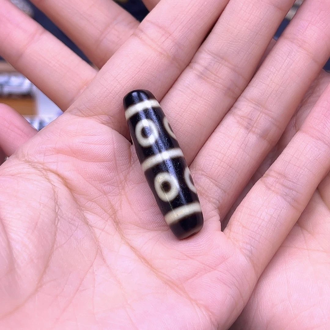 婧***贝未镶嵌颈饰玛瑙/玉髓