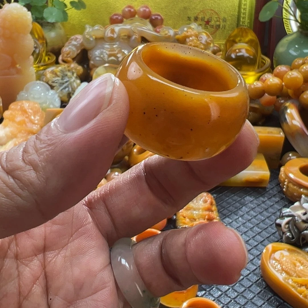 榴***苗石英质玉未镶嵌颈饰