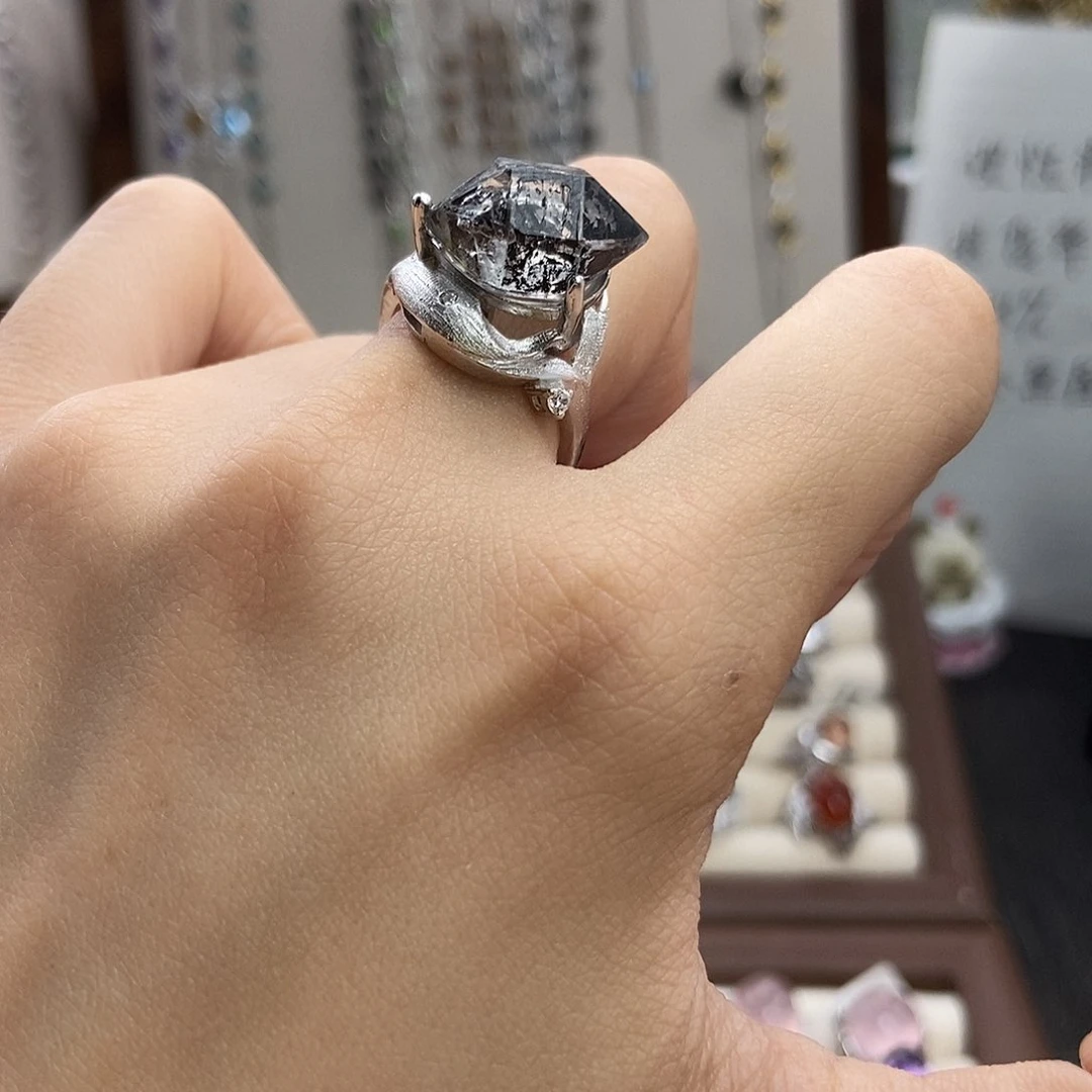 水晶戒指银S925镶嵌?*等黑闪灵