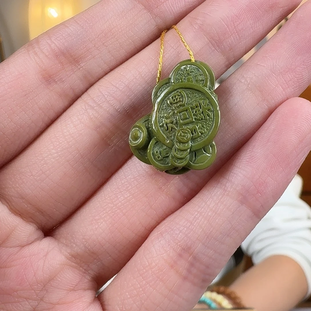 绿松石未镶嵌挂件