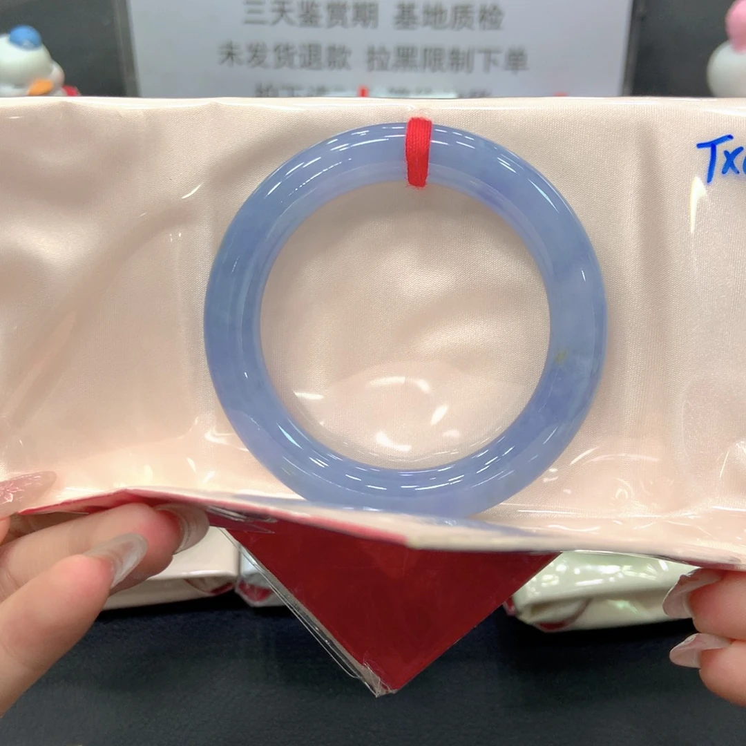 翡翠未镶嵌手镯52圆