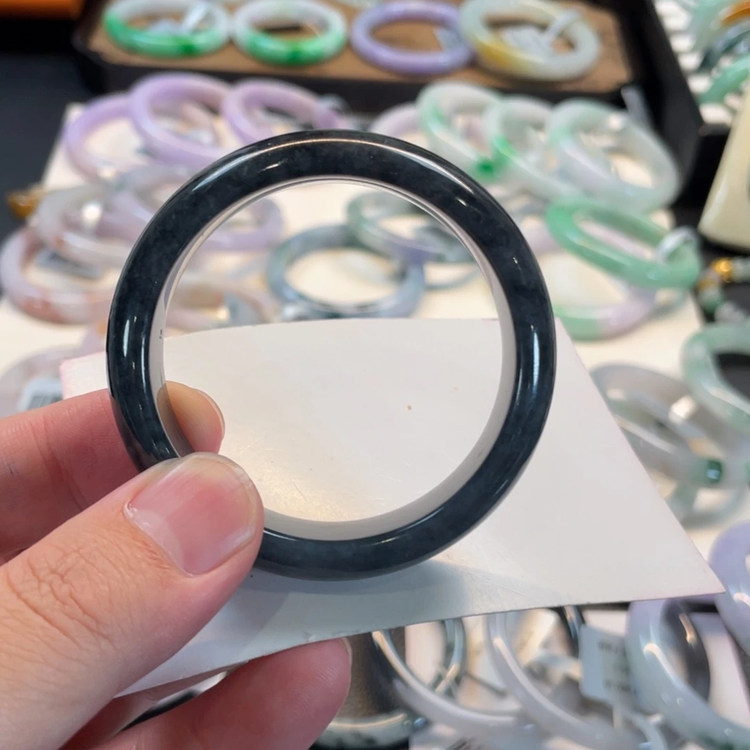 翡翠未镶嵌手镯166号 50正圈 棉线