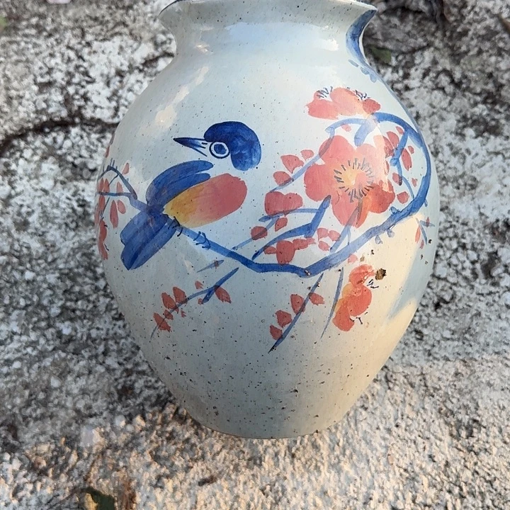 微瑕景德镇陶瓷花瓶