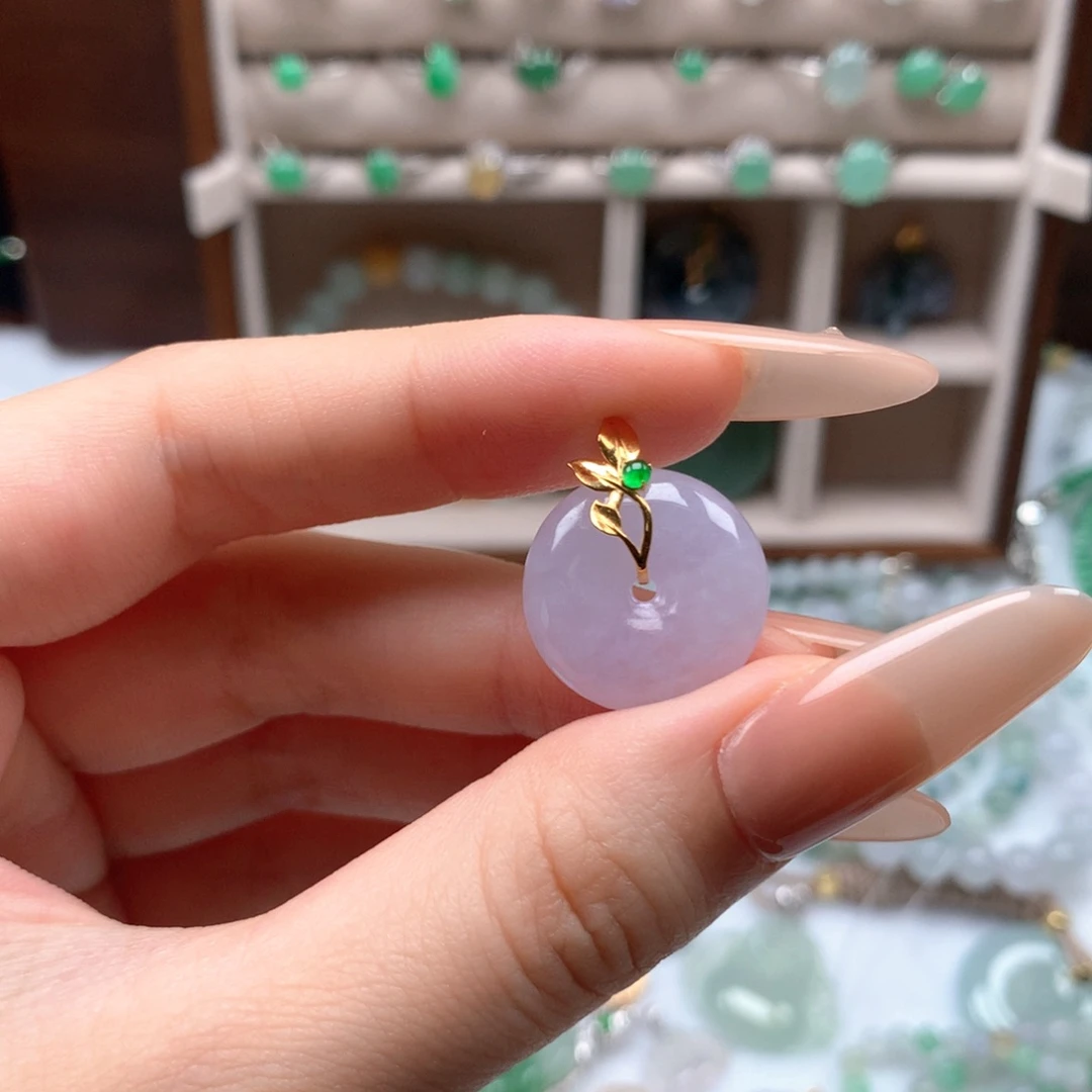 翡翠未镶嵌颈饰天然缅甸