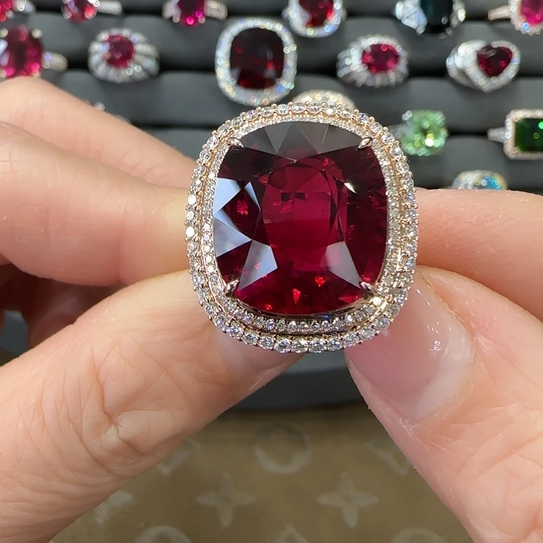 18K金镶嵌碧玺戒指16.41ct