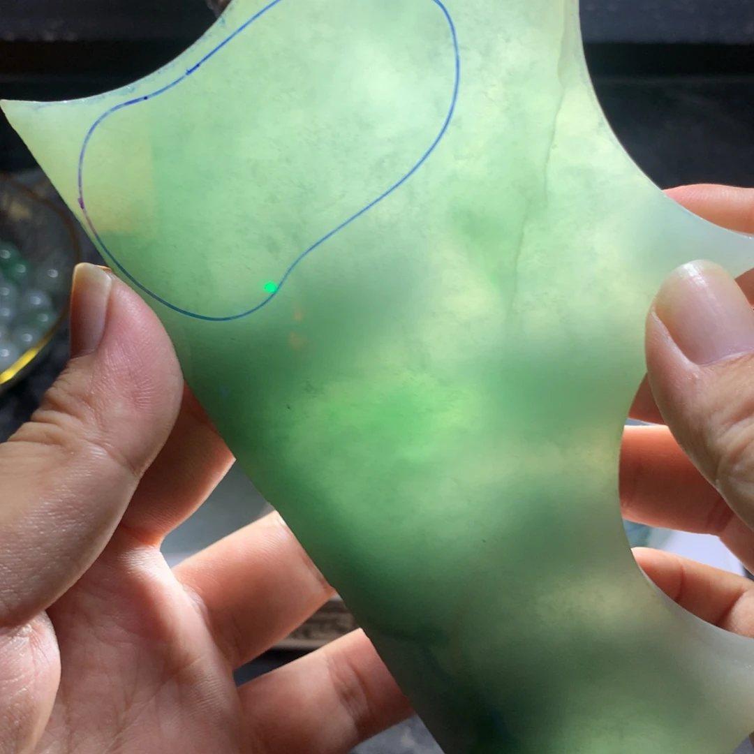 王***饼定制翡翠未镶嵌翡翠