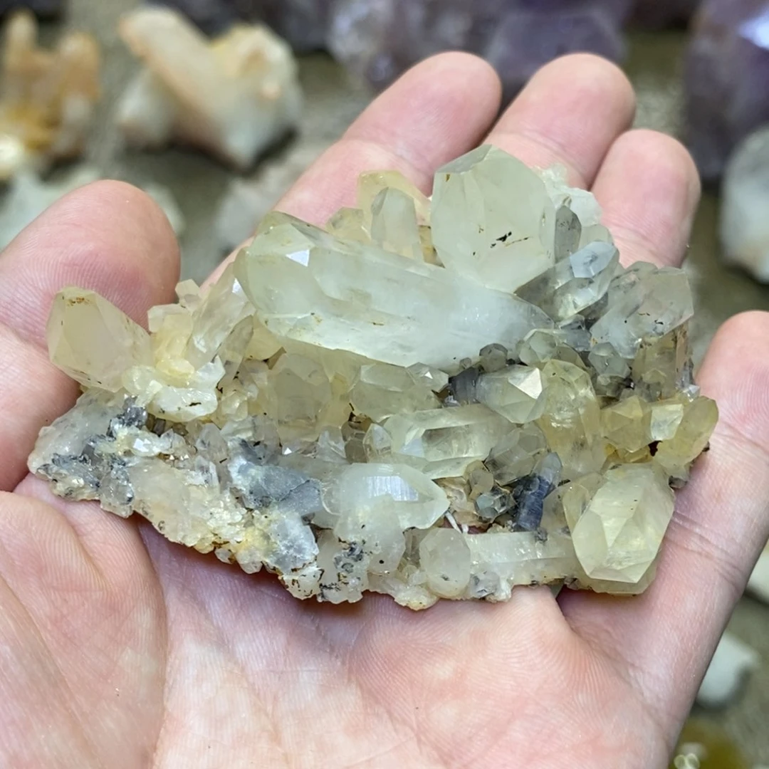 未镶嵌珠宝半成品水晶