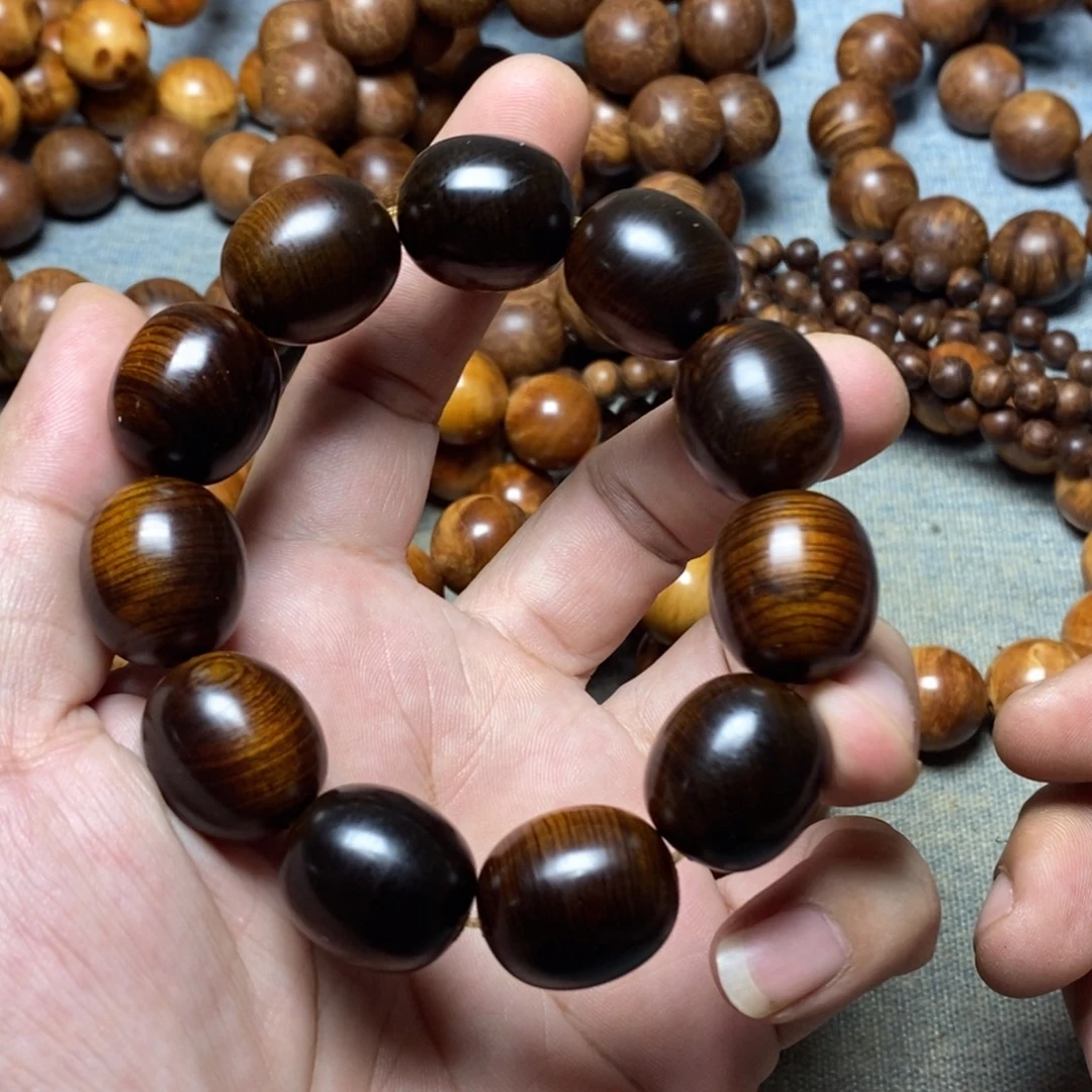 谢***谢柏木（崖柏）无事牌