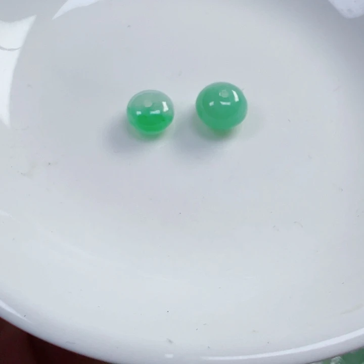 小***鱼散珠翡翠鼓珠两个