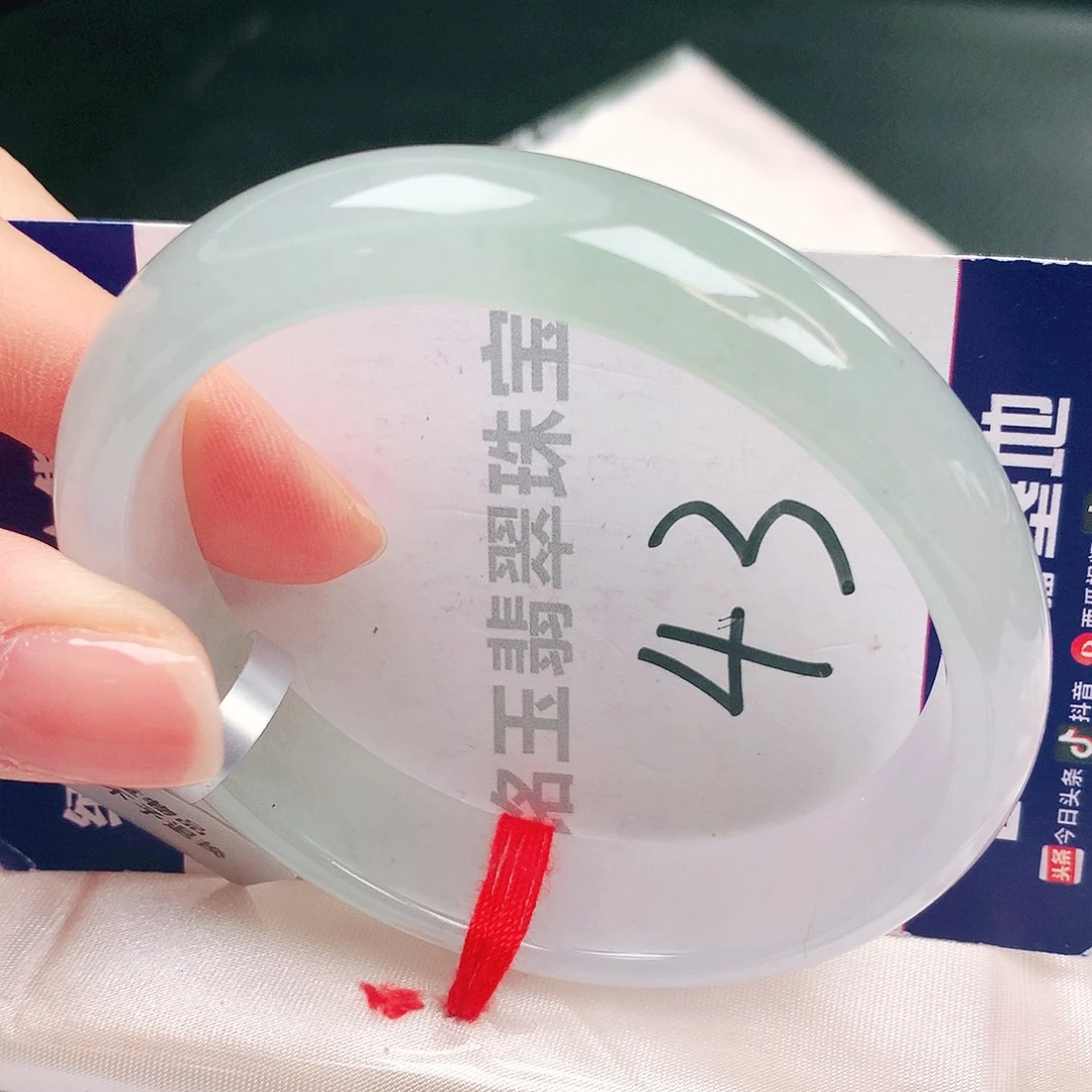翡翠未镶嵌手镯缅甸天然a货翡翠手镯57贵