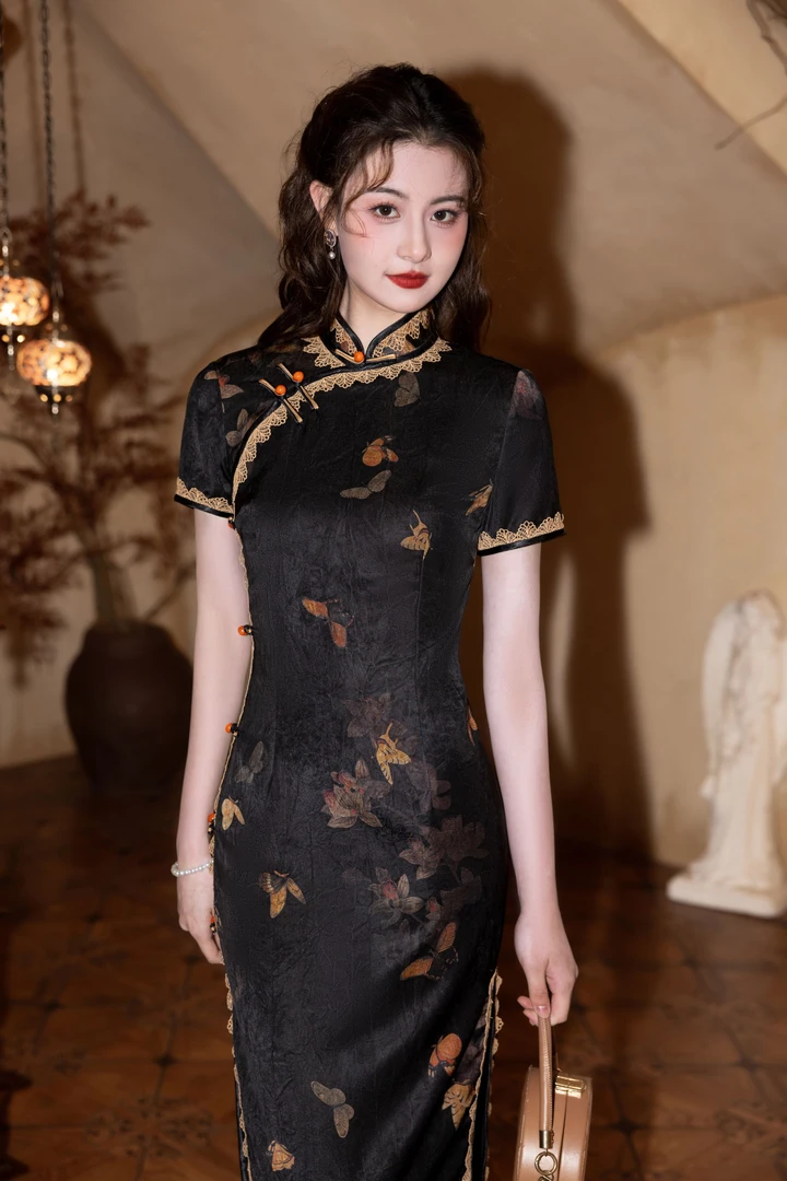 高端旗袍高级感2025年新款春季日常可穿妈妈新中式春款长款醋酸缎