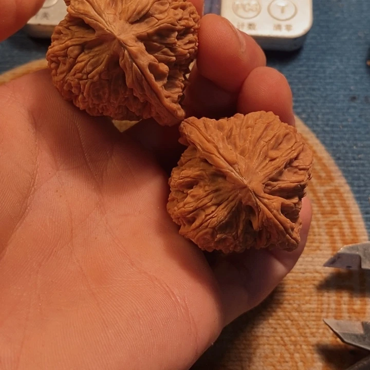 文玩核桃吊坠全品南疆44