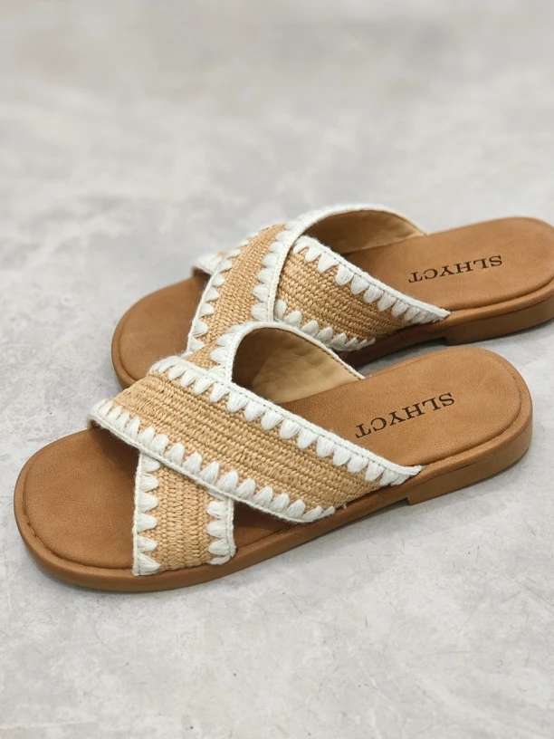 超火厚底交叉带勃肯拖鞋女款夏外穿2025新款编织凉鞋波西米亚凉拖