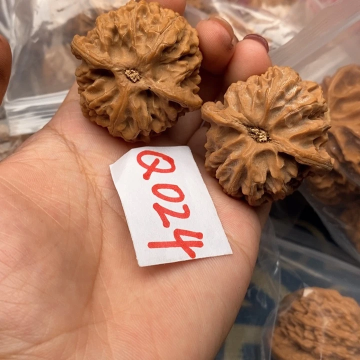 文玩核桃把件苹果40。