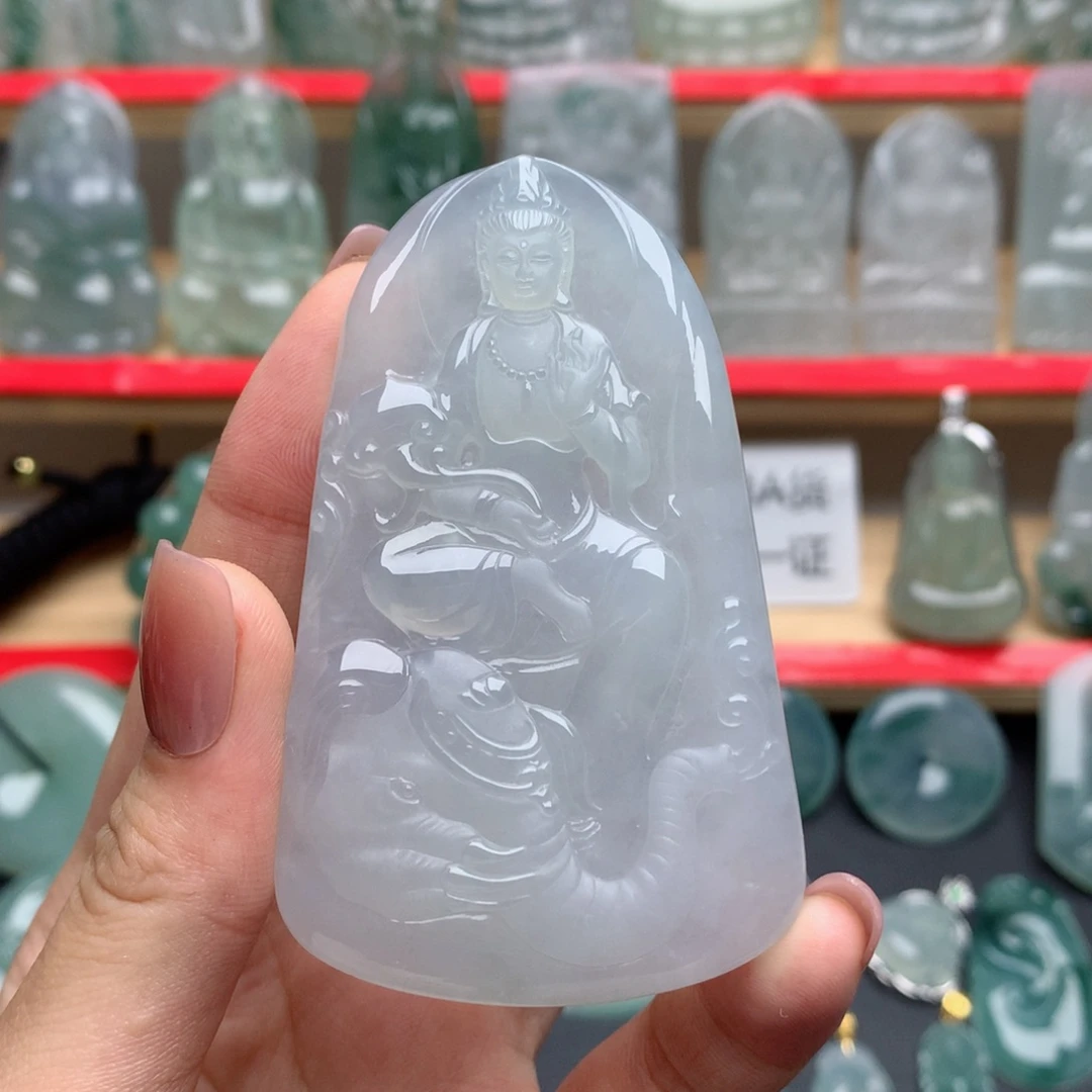 翡翠未镶嵌颈饰林普贤