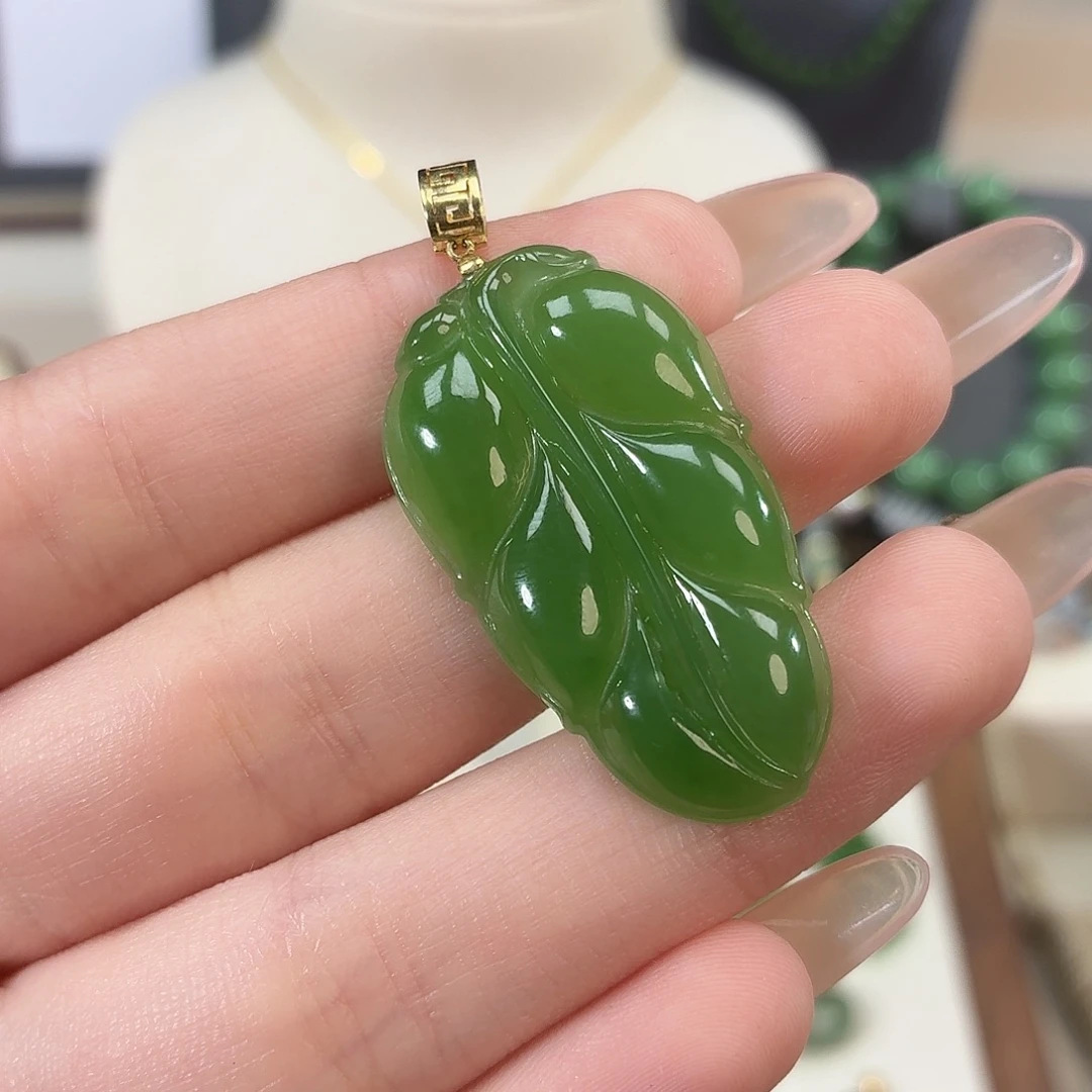 和田玉（碧玉）18K金镶嵌颈饰