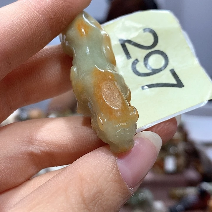 激***月颈饰未镶嵌和田玉