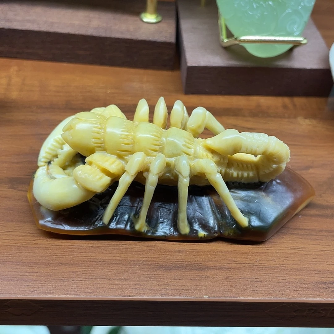 蛇纹石玉未镶嵌珠宝奇石