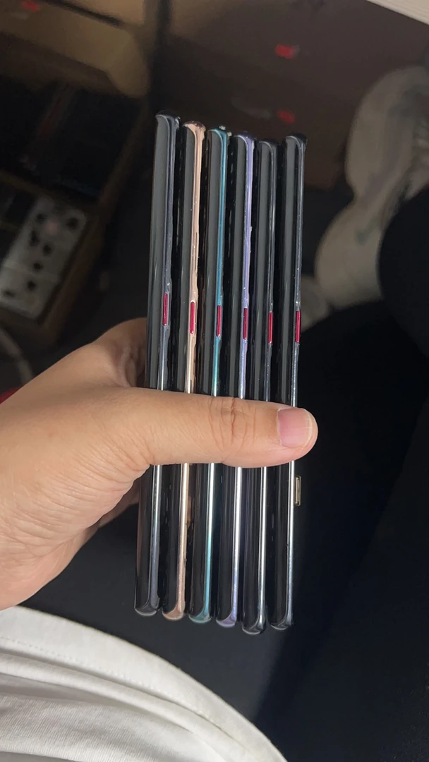 各种型号-外爆瑕疵手机屏幕