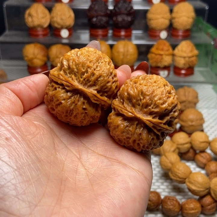 文玩核桃把件8龙鳞战甲