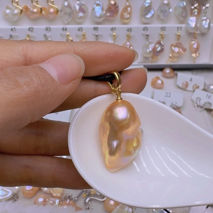 未镶嵌颈饰淡水珍珠