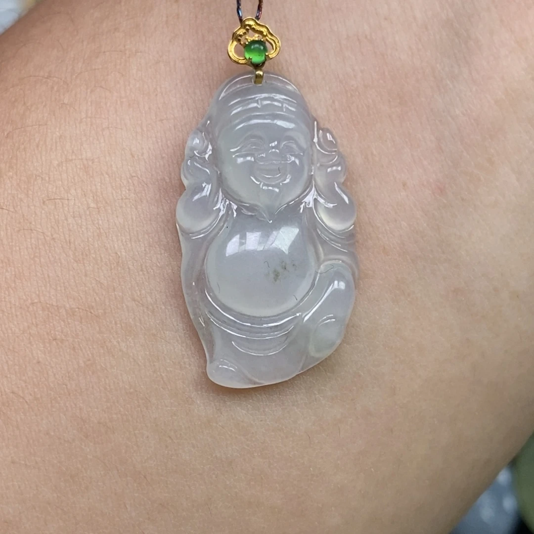 翡翠18K金镶嵌颈饰财神