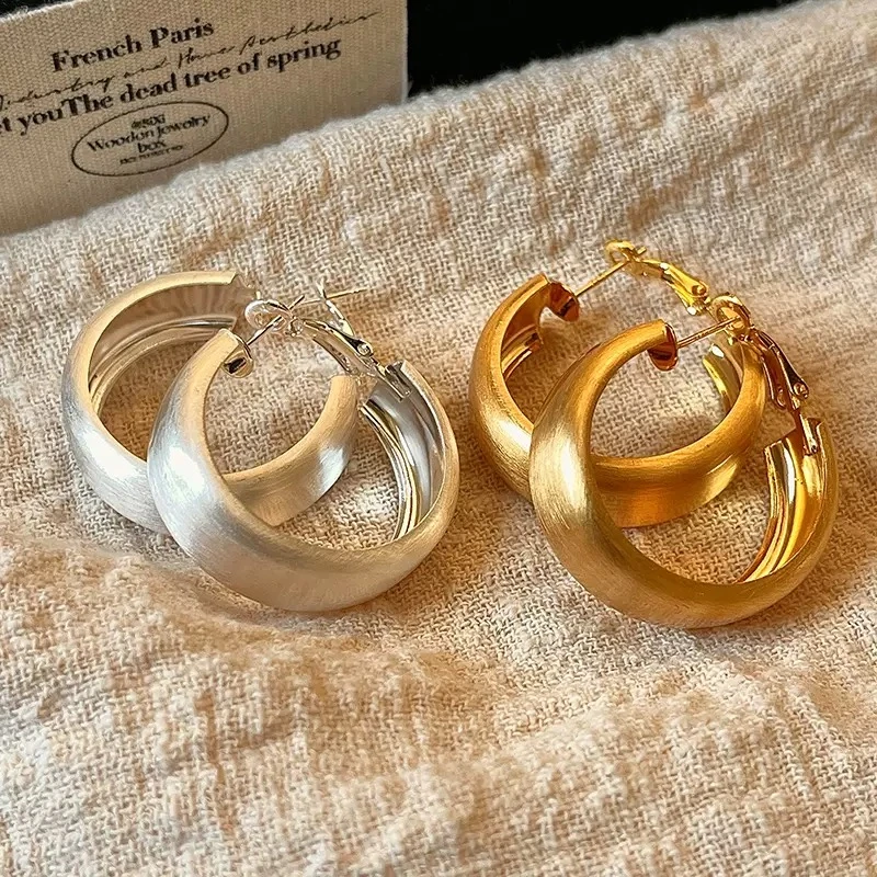 铜合金耳饰 宽边高级感欧美风2025新潮复古港风磨砂拉丝圆形耳环