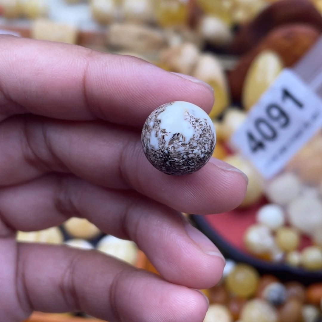 未镶嵌蜜蜡珠宝奇石14.7