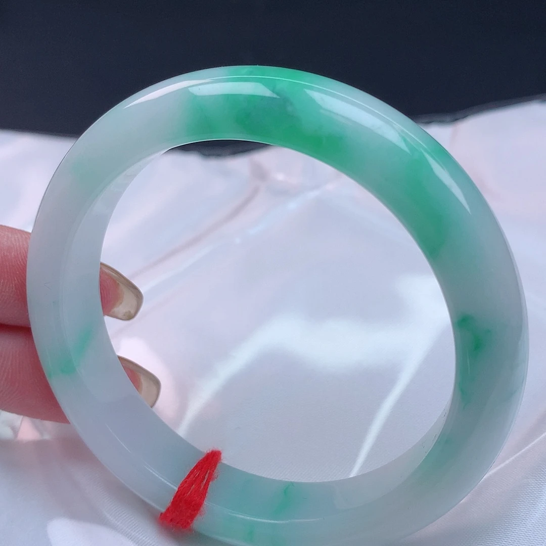 【闪购商品】未镶嵌手镯翡翠56+