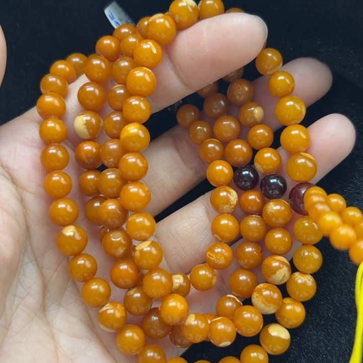 只***喜琥珀未镶嵌珠宝奇石