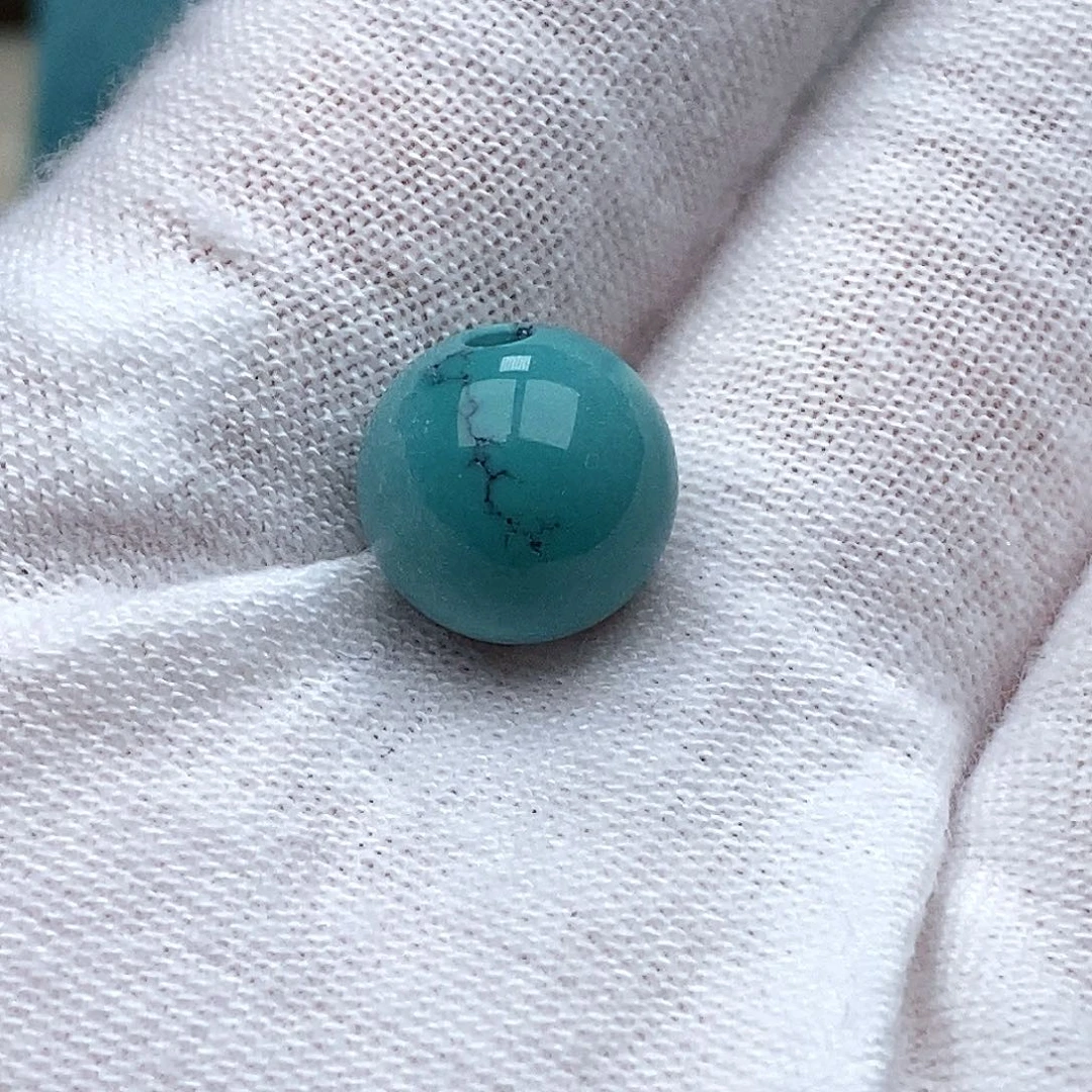 秃***瓢绿松石未镶嵌珠宝奇石