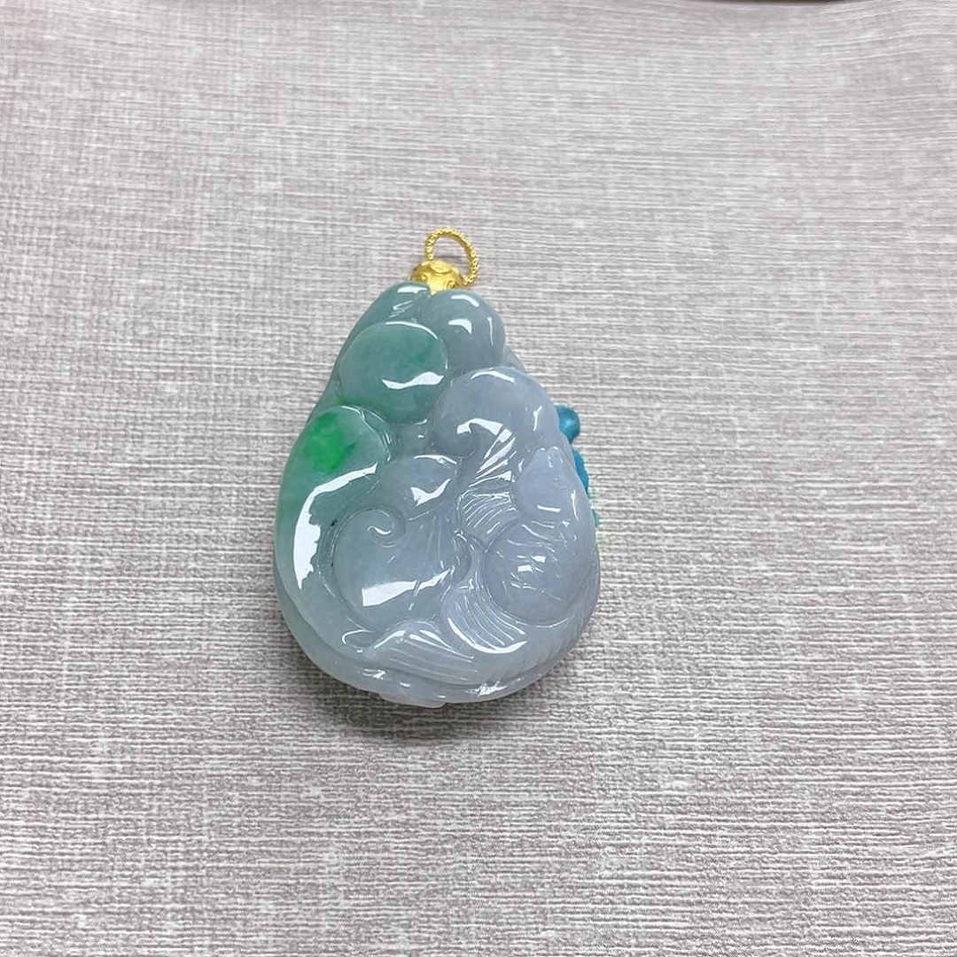 翡翠未镶嵌颈饰吊坠