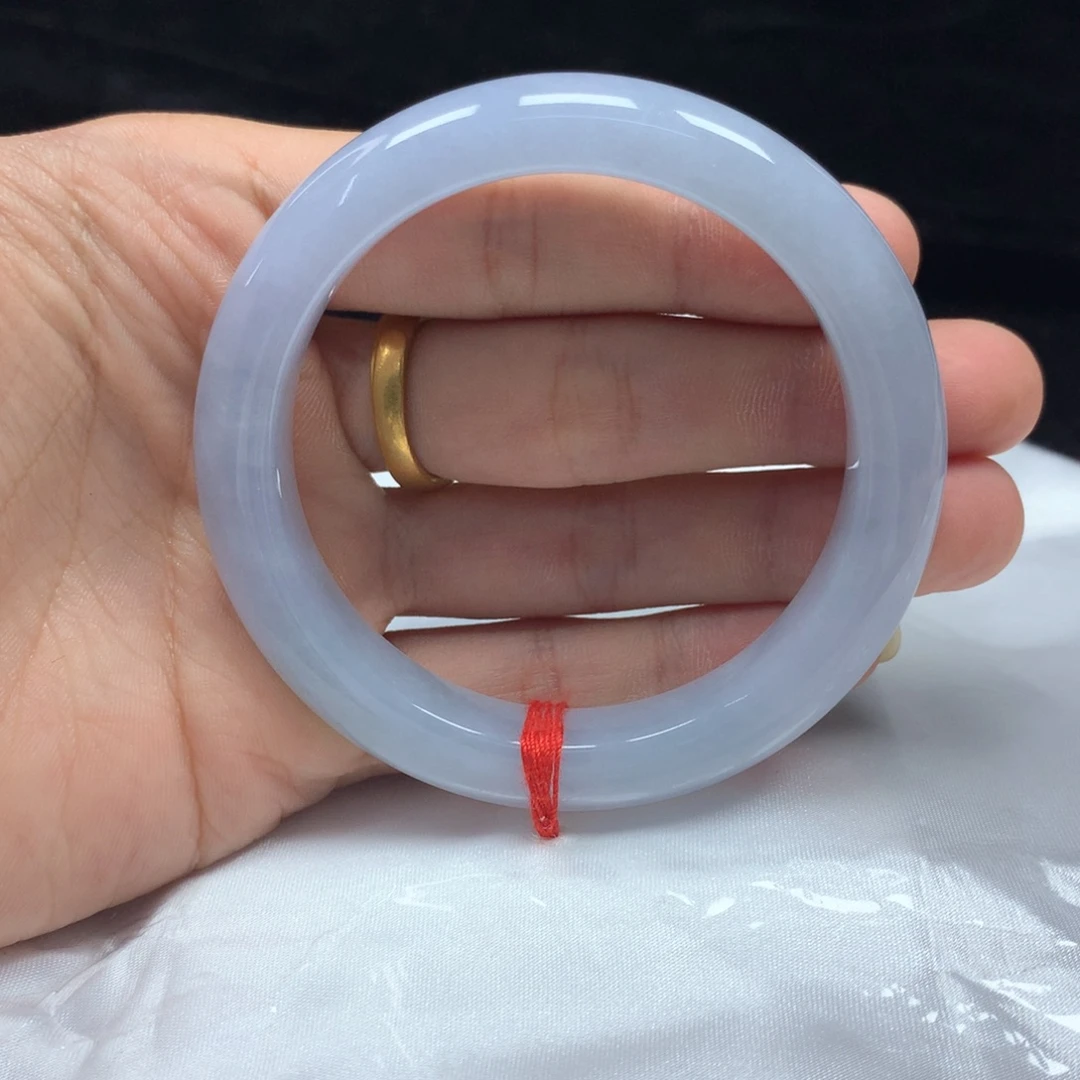 翡翠未镶嵌手镯（圆镯）54.7