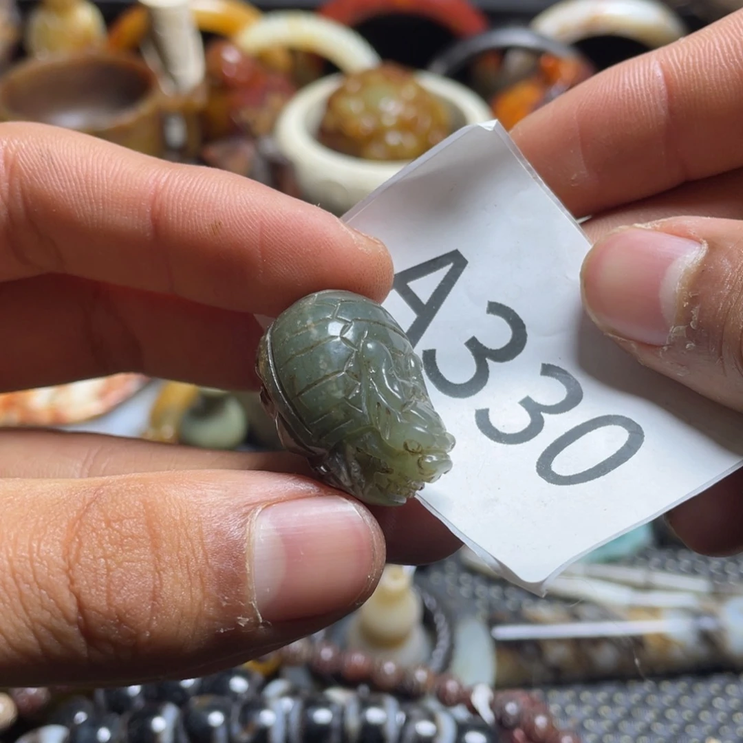 和田玉（糖玉）挂件未镶嵌