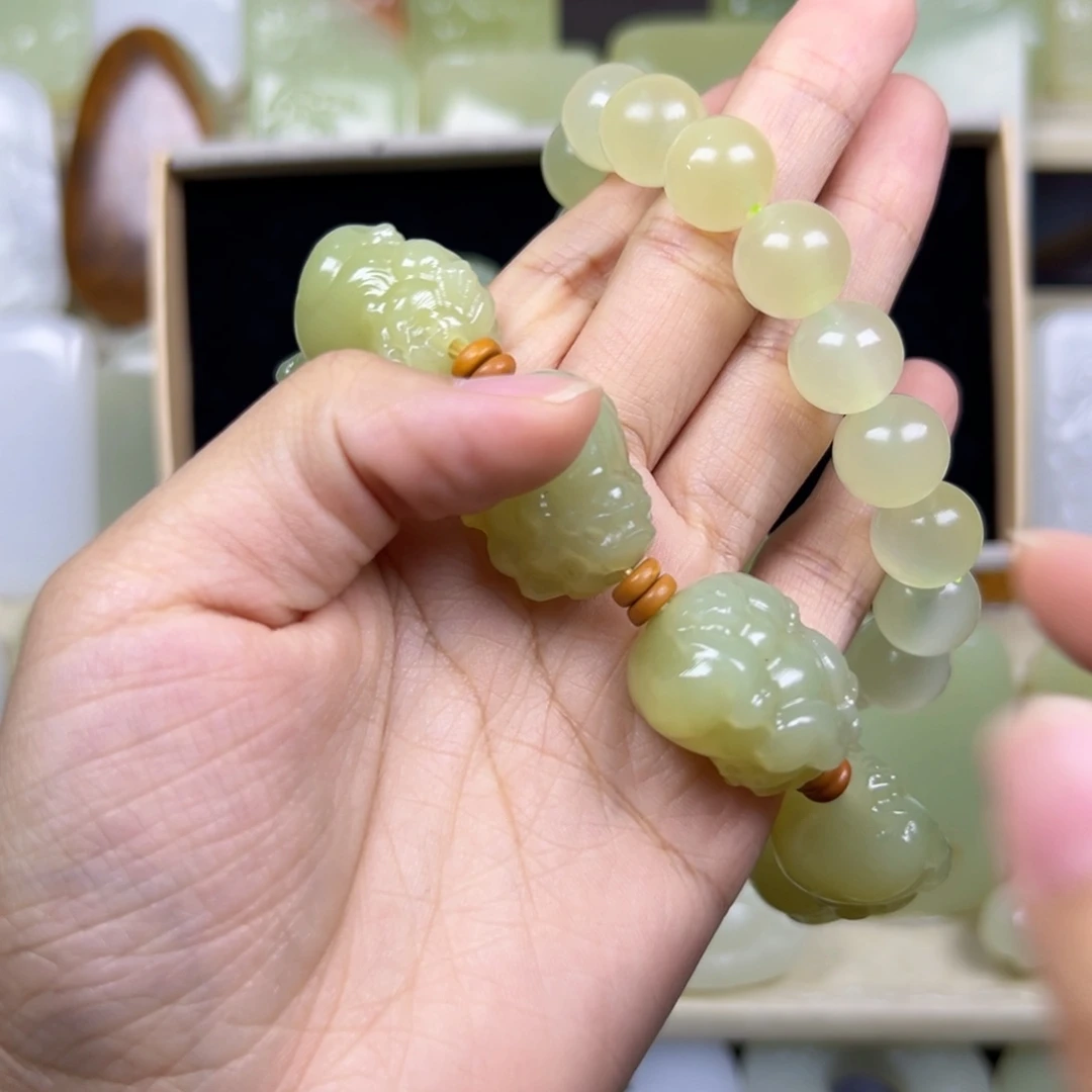 戏***义新疆昆仑山料手串