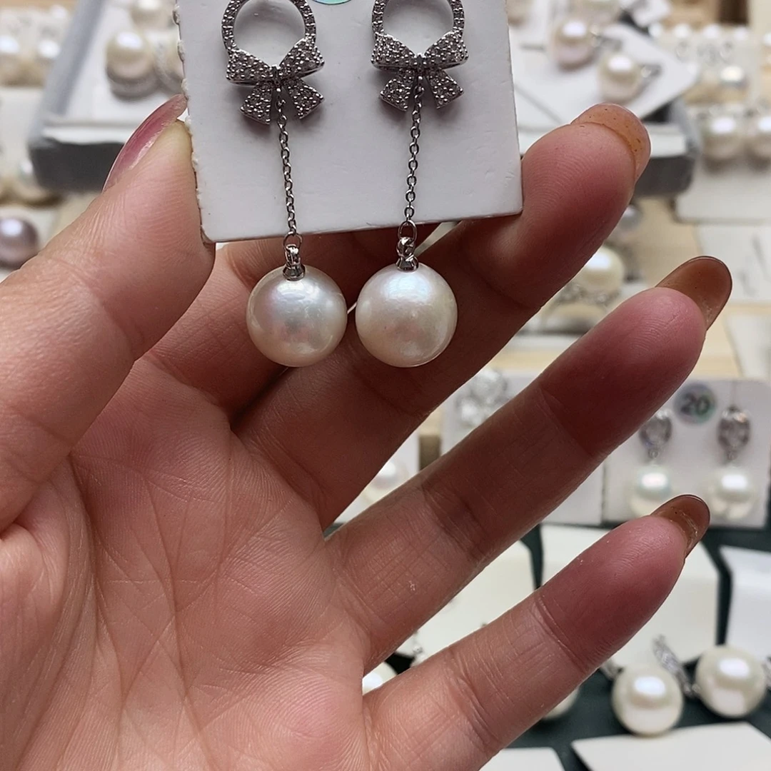 颈饰银S925镶嵌淡水珍珠