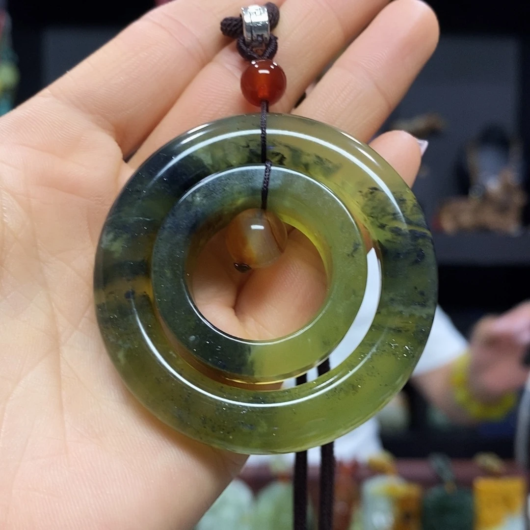 岫玉未镶嵌挂件吊坠