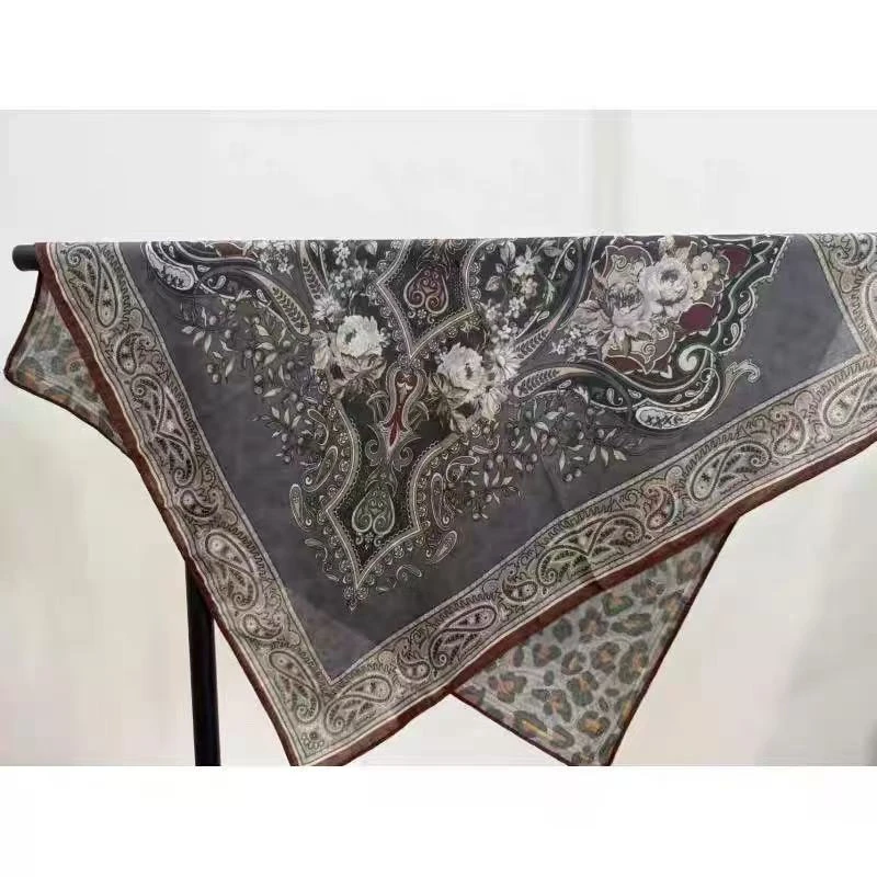 C031【复古黑花】70*70秋季新款丝毛围巾女士披肩