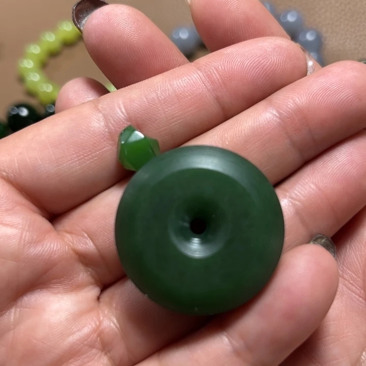 和田玉（碧玉）未镶嵌颈饰