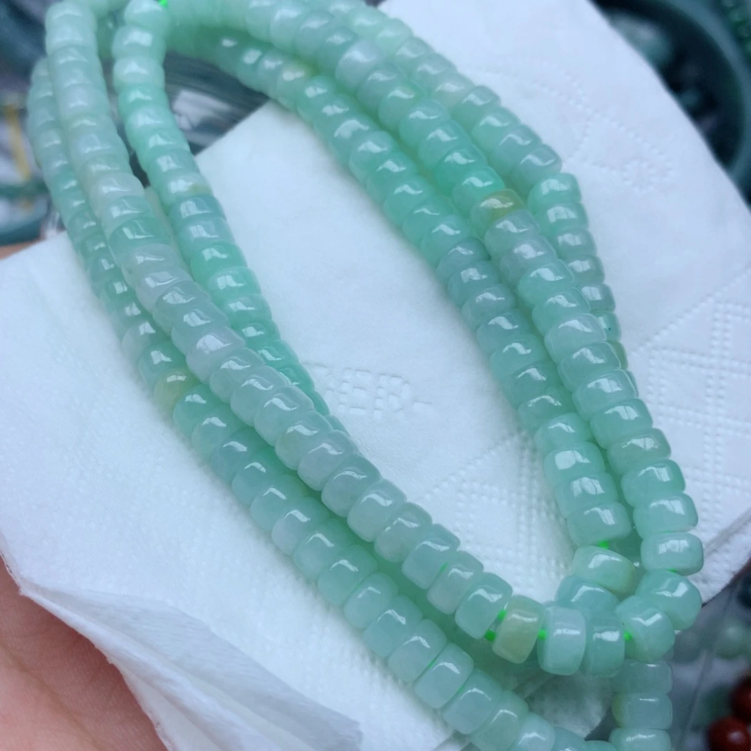 翡翠未镶嵌颈饰珠子