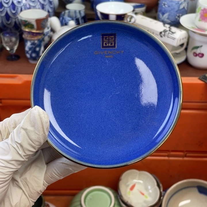 他家瓷器真美…开播了