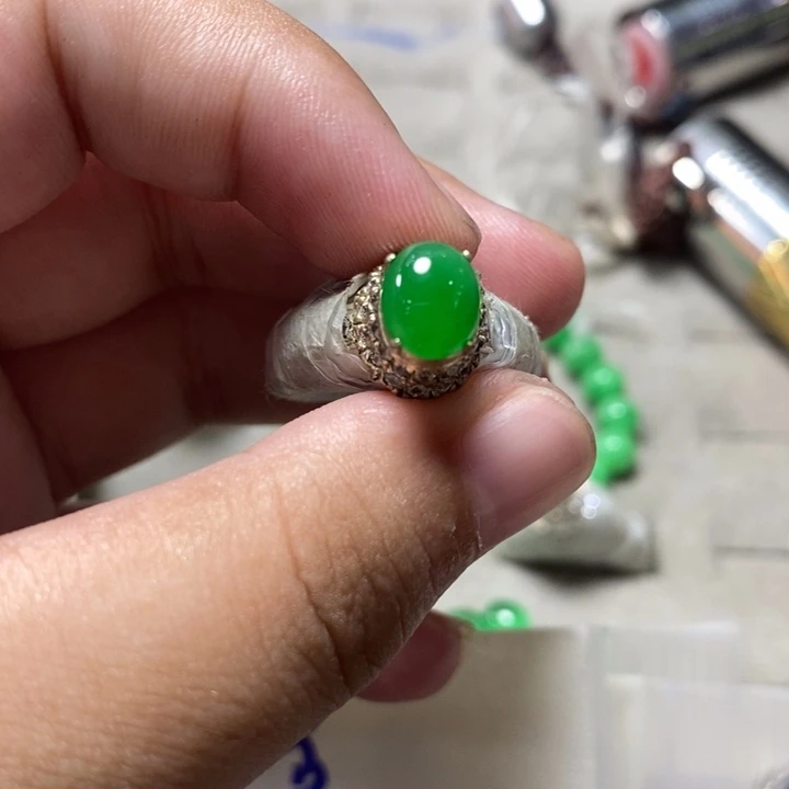 翡翠未镶嵌戒指翡翠冰种